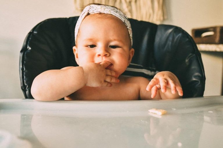 How to Start Self-Feeding Solids With Your Baby