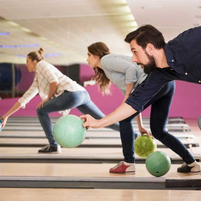go bowling with mom for a fun experience gift