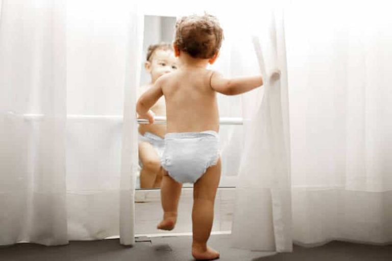 Mirror Play: Boosting Cognitive Development In Your Newborn